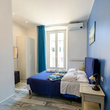 Guest house Rda Luxury Via Matteotti, 50 Mt Dal Mare 3*